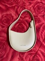 nazifi_nasri_shoulder_bag_1741049826_fa85c60a_progressive NAZIFI NASRI White Shoulder Bag