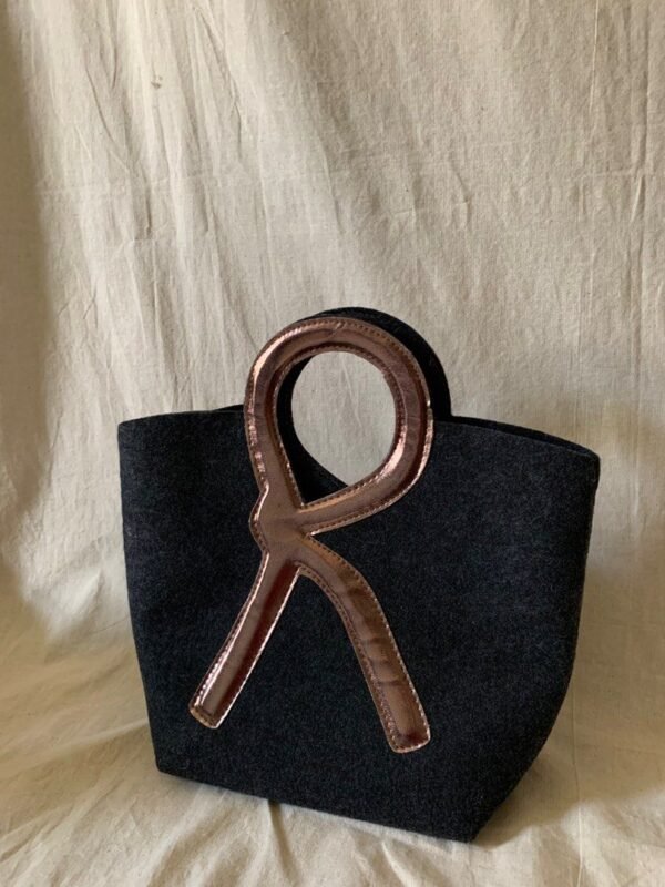 roberta_di_camerino_short_hand_1741328435_e50ab80e_progressive Roberta Di Camerino Short Handle Bag